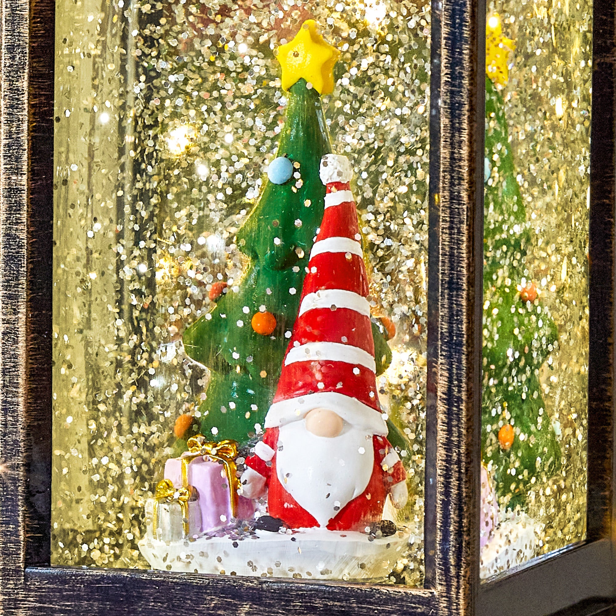 Gonk Snow Swirl Lit Magical Water Spinner Lantern Buy ???? Three Kings Gonk Snow Swirl Lit Magical Water Spinner Lantern ???? -Konstsmide Shop 900183 1