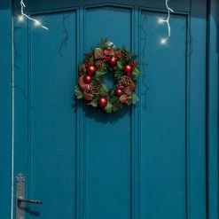 Outlet ๐ฏ Kaemingk 30cm Luxury Green Wreath With Red Decorations ๐