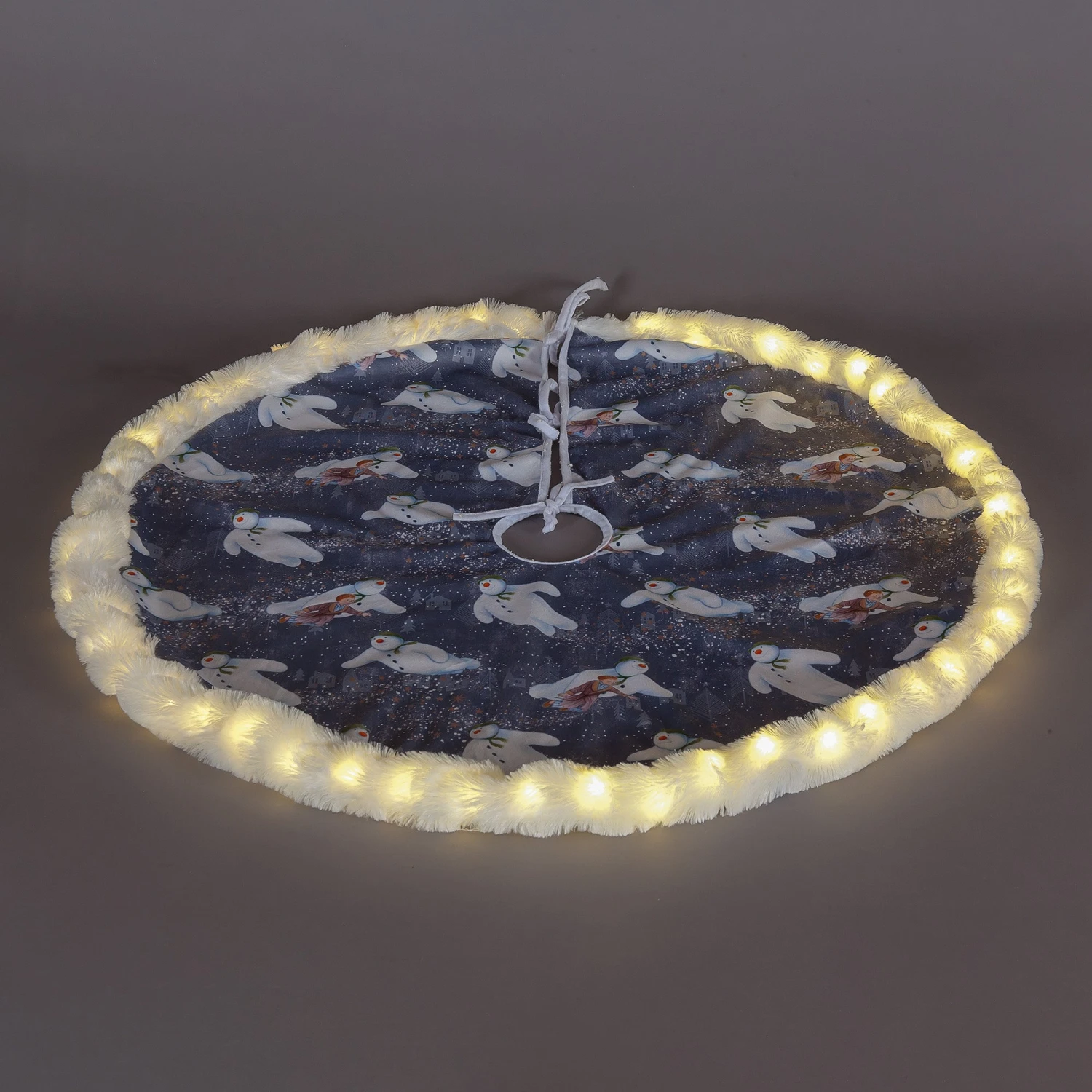 Best Pirce ๐ Snowtime The Snowman & James LED Lit โ Christmas Tree ๐ Skirt โค๏ธ 2 Best Pirce ๐ Snowtime The Snowman & James LED Lit โ Christmas Tree ๐ Skirt โค๏ธ